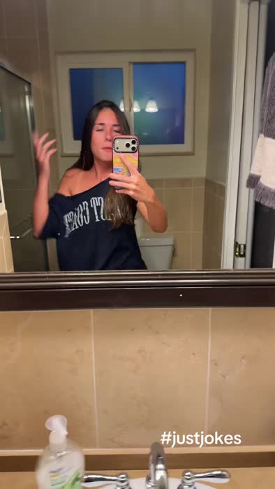 852657a5a8f11f47291a6369fe22e40f808245820d693b61546d93ac6a8def1e thumbnail