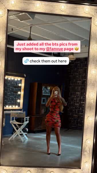 Amethyst Amelia Kelly Thicc Celeb - Iggyazalea Onlyfans Porn Photos