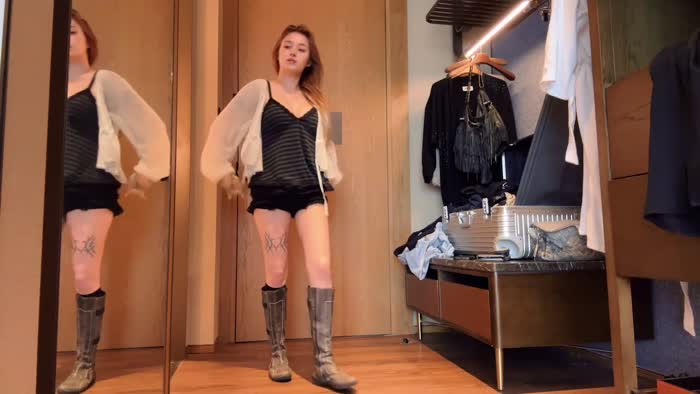 1cb2e083057d7811f1fd07e6751299a1f71cfafbdae682623ce2c548d48c5590 thumbnail