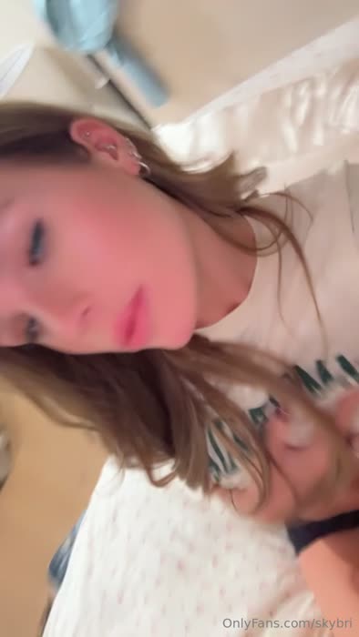 077b372dedc231ca20eb7a6bd16547ce471bcc29f4e54460da66245cfa0eace2 thumbnail